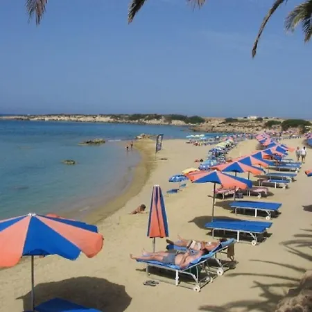2 Bedroom Townhouse, Close To Paphos Harbour, Use Of Onsite Facilities Екстер'єр фото