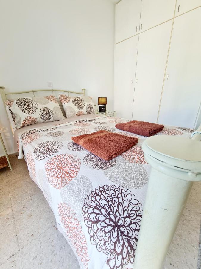 2 Bedroom Townhouse, Close To Harbour, Use Of Onsite Facilities Apartment Paphos