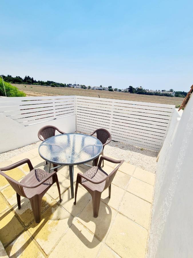 Apartment 2 Bedroom Townhouse, Close To Harbour, Use Of Onsite Facilities *